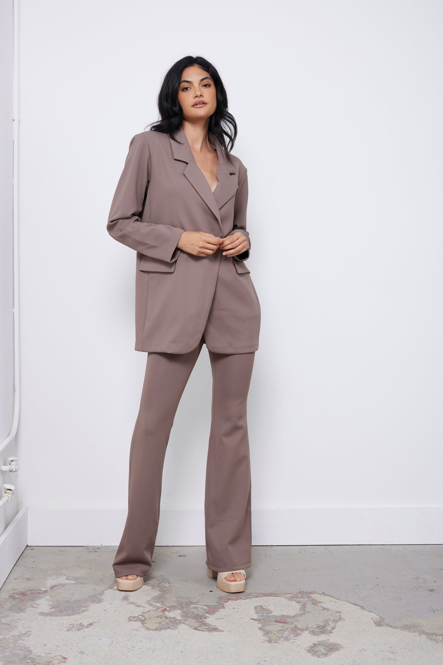 Paying It Forward Deep Taupe Set