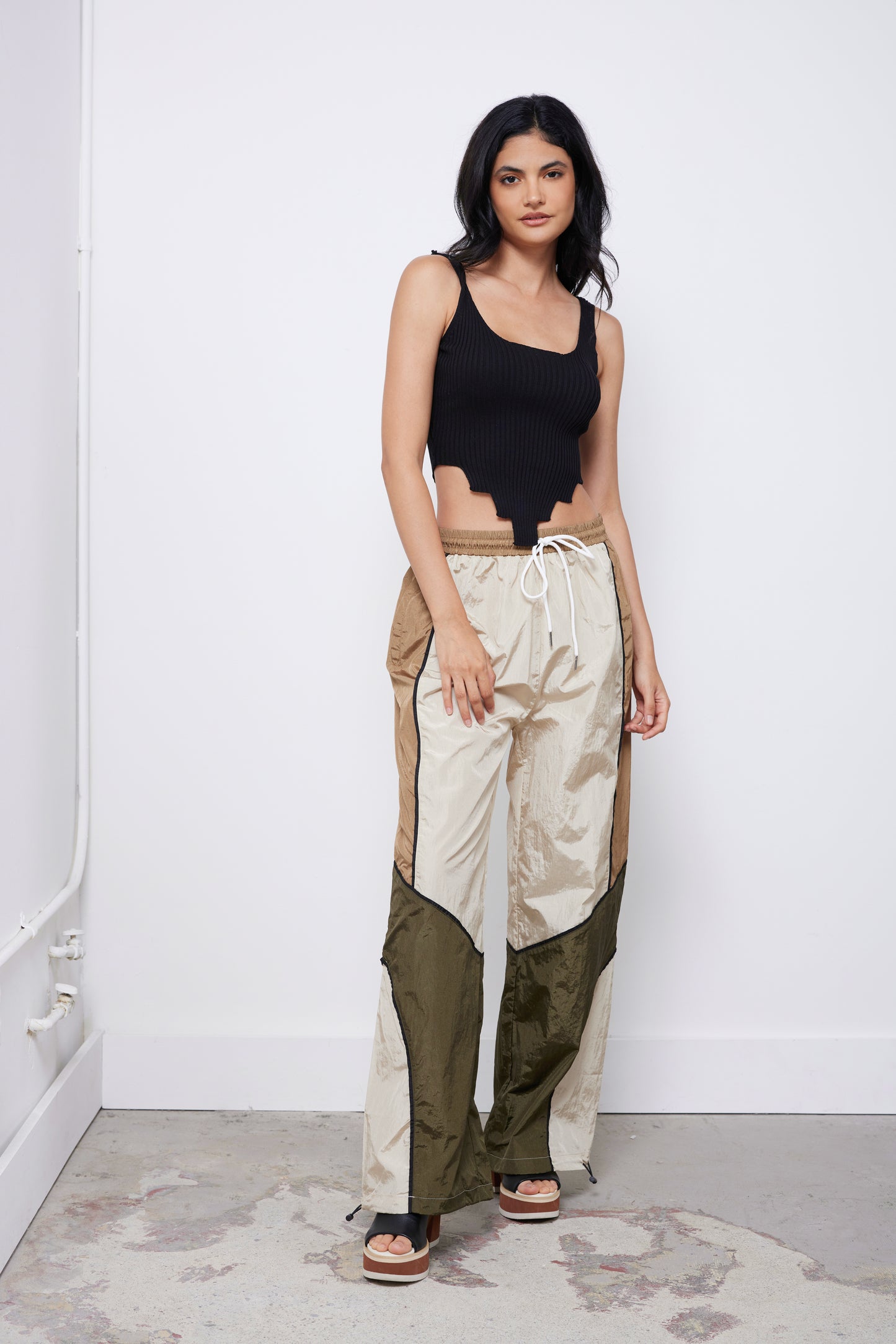 Weekend Festival Black Top