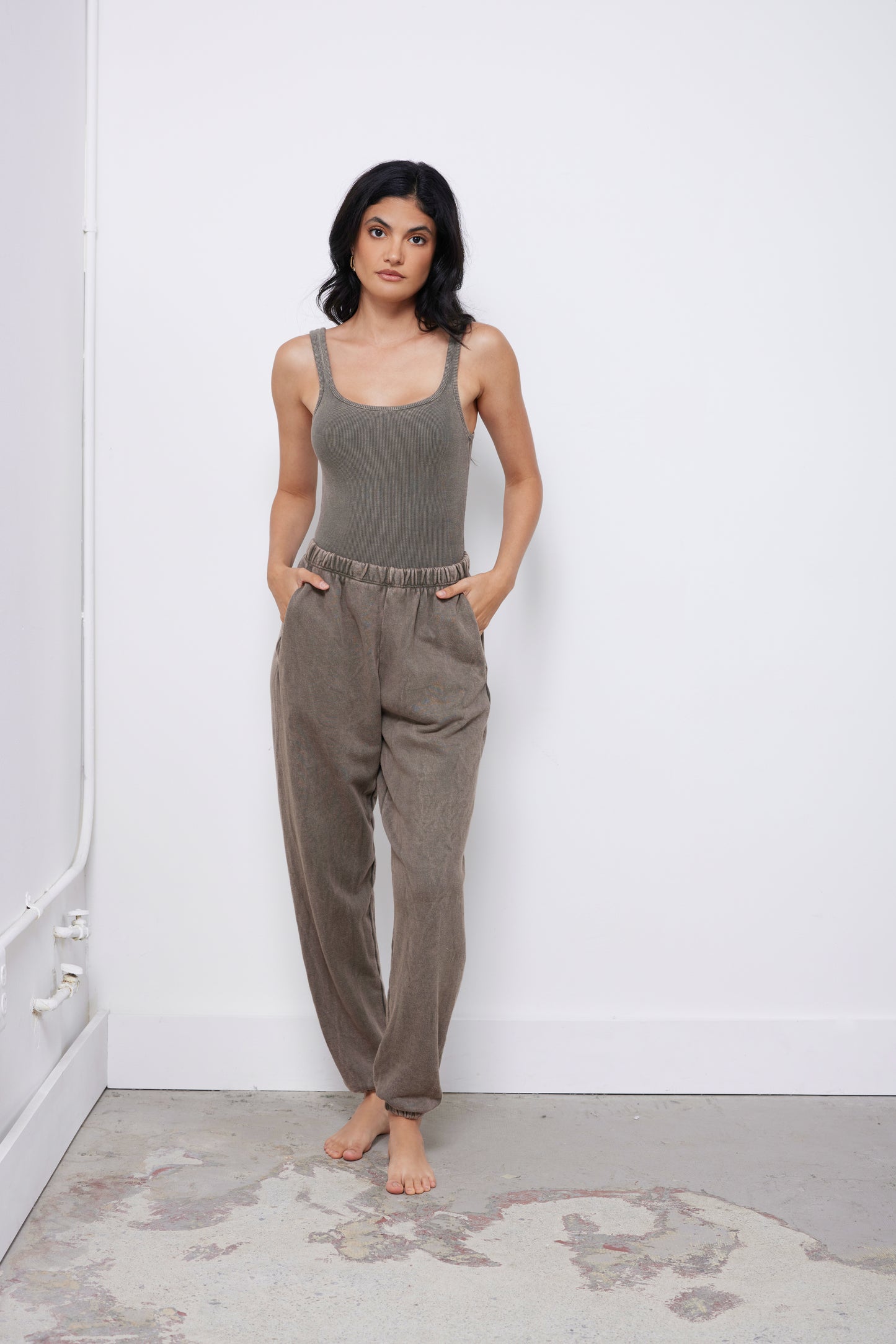 Netflix & Chill Brown Set