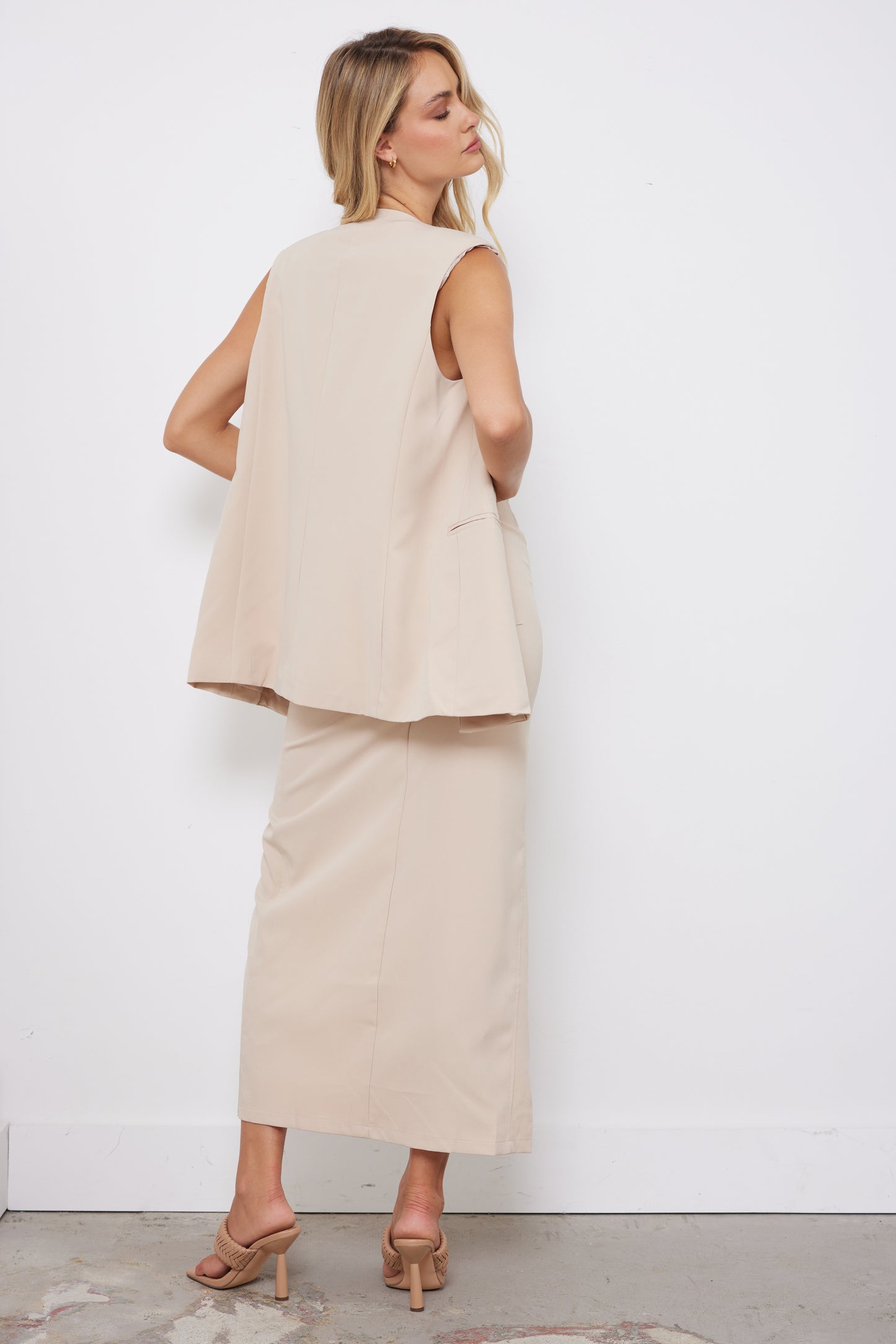 Late Again Wheat Vest