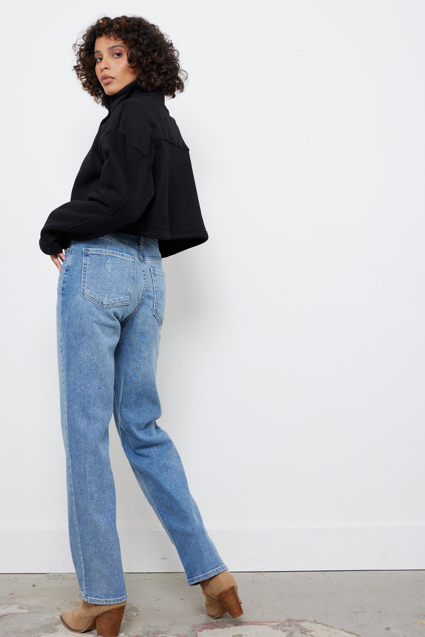 Freya Black Sweatshirt Top