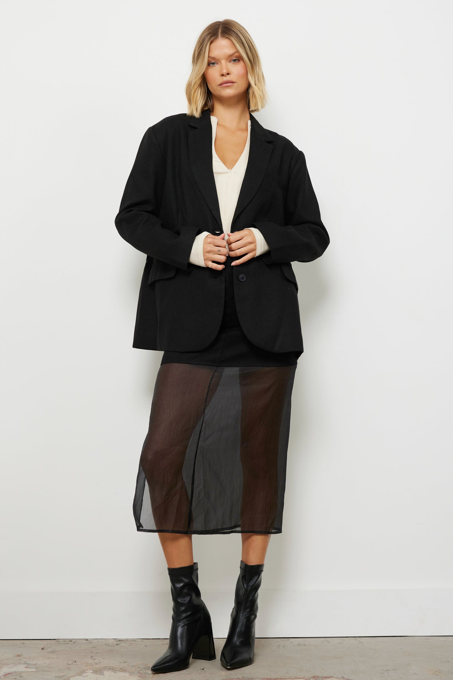 In Charge Black Set