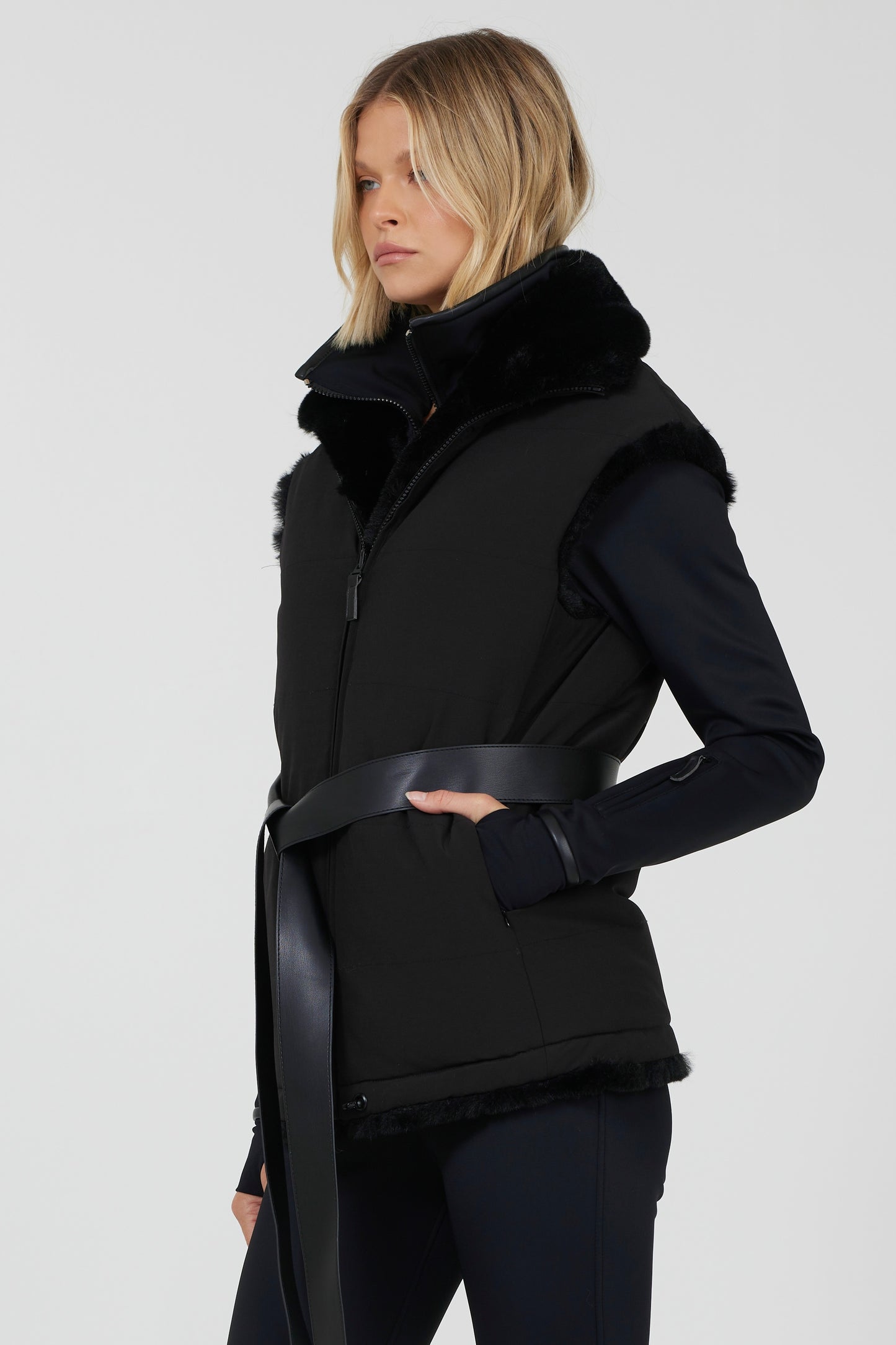 WNTR Onyx Vest