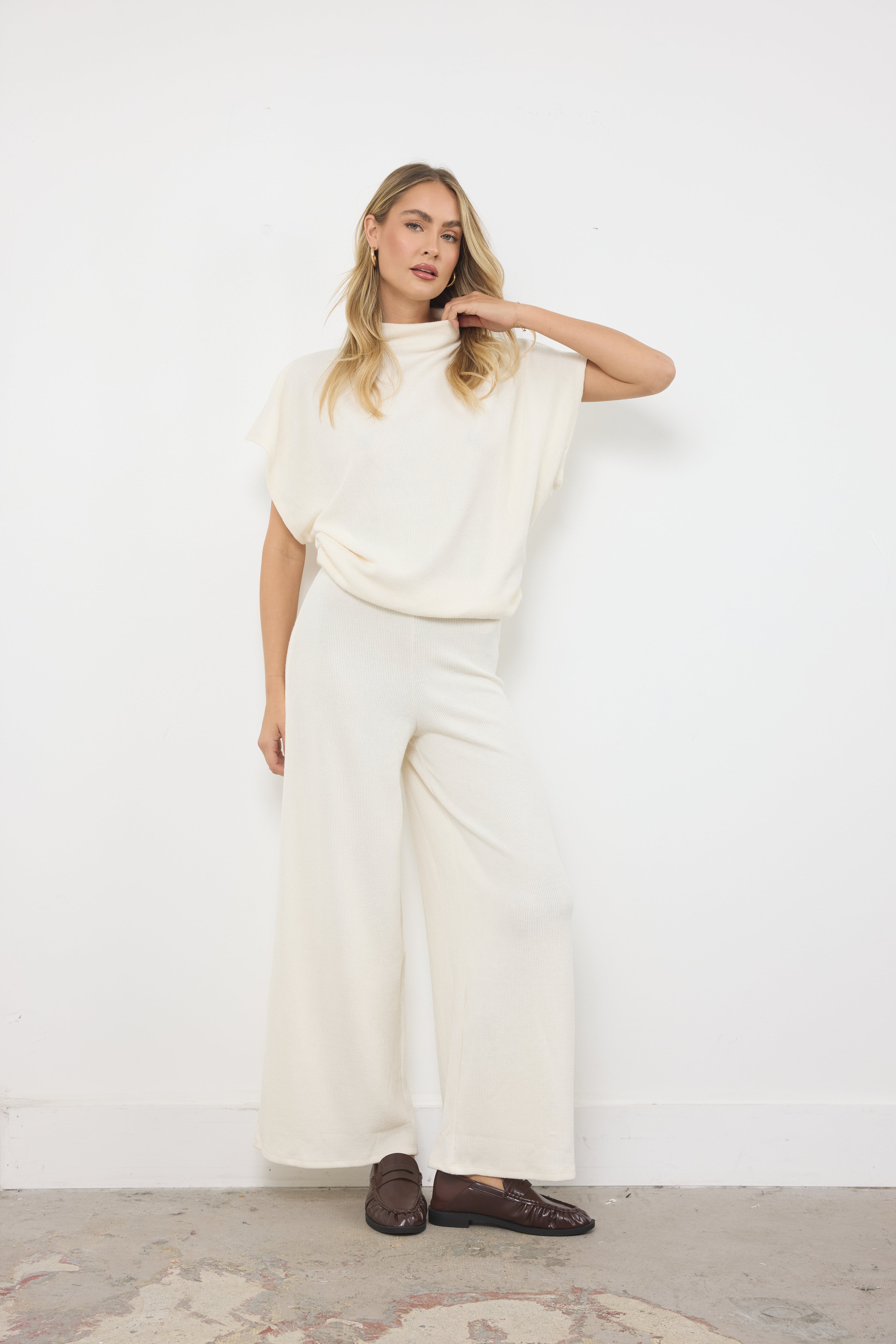 High Demand Cream Set