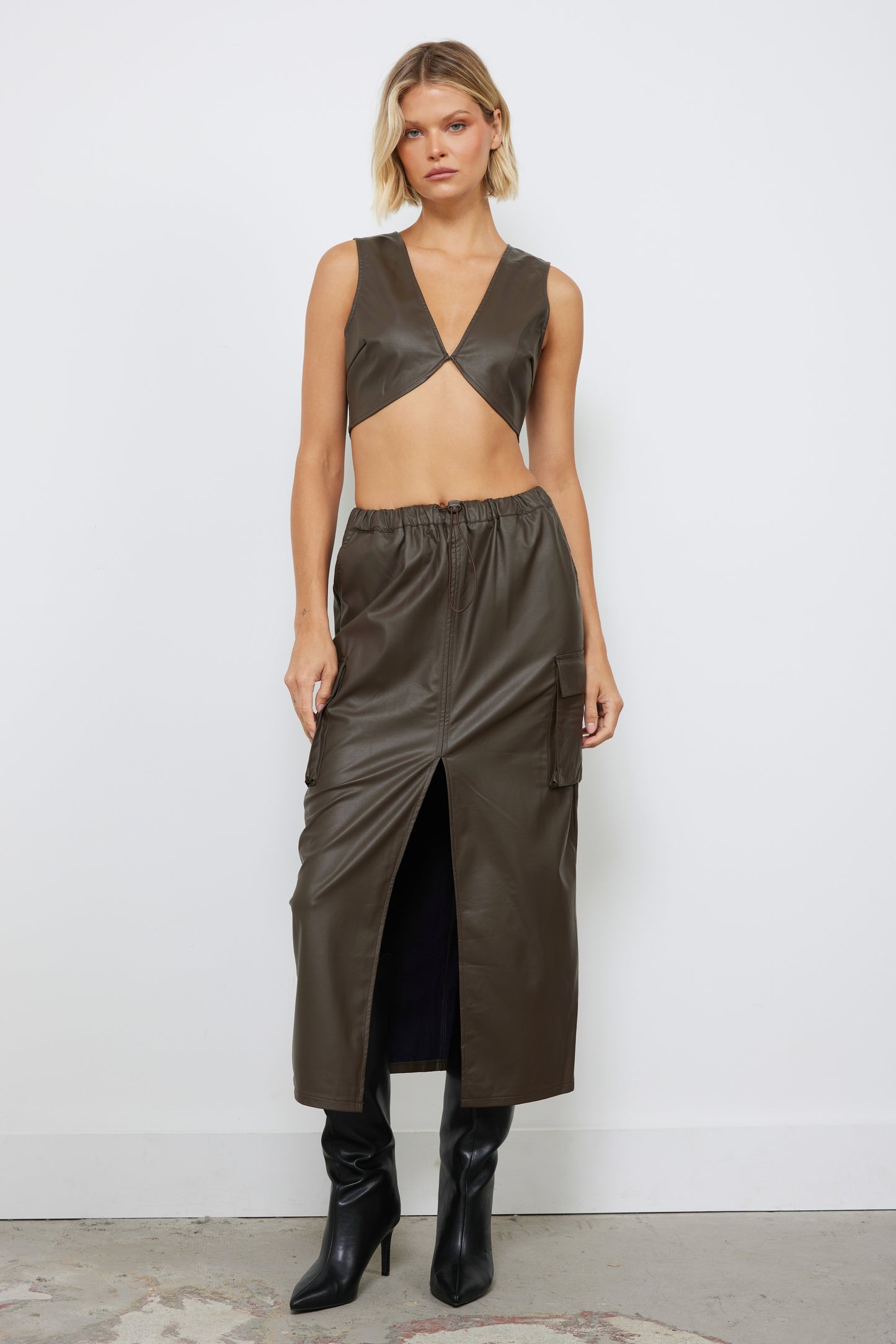 Show Not Tell Brown Leather Set