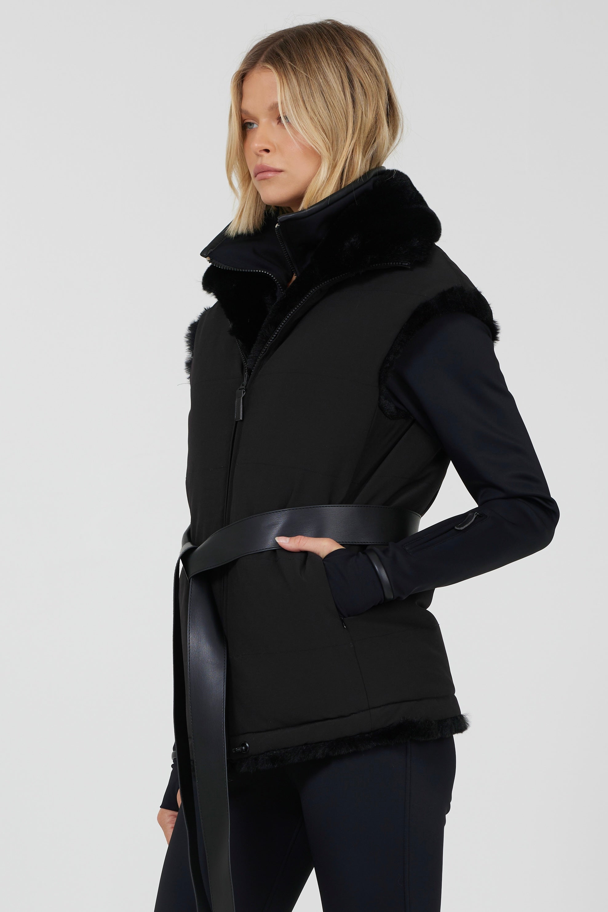 WNTR Onyx Vest