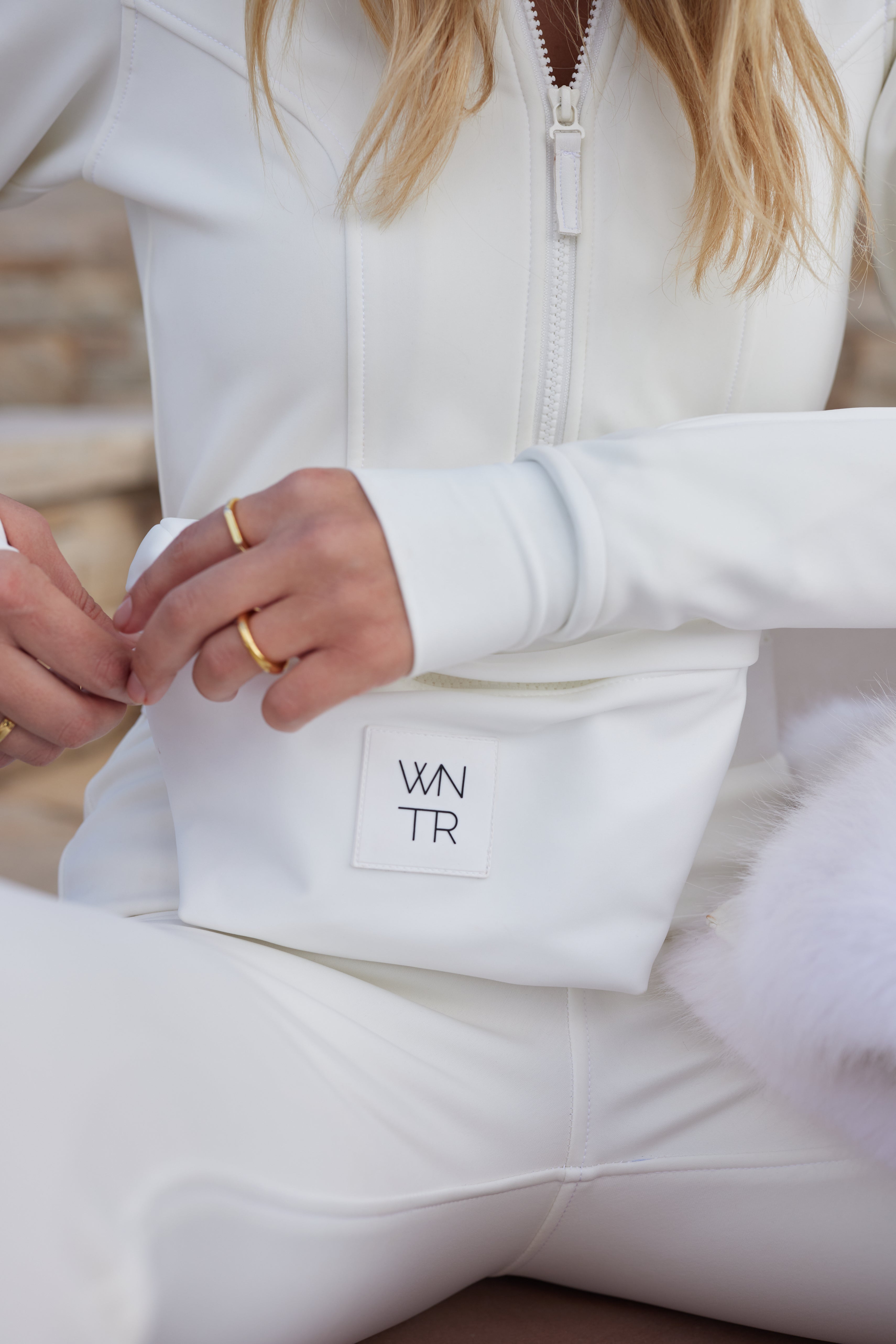 WNTR Polar Belt Bag