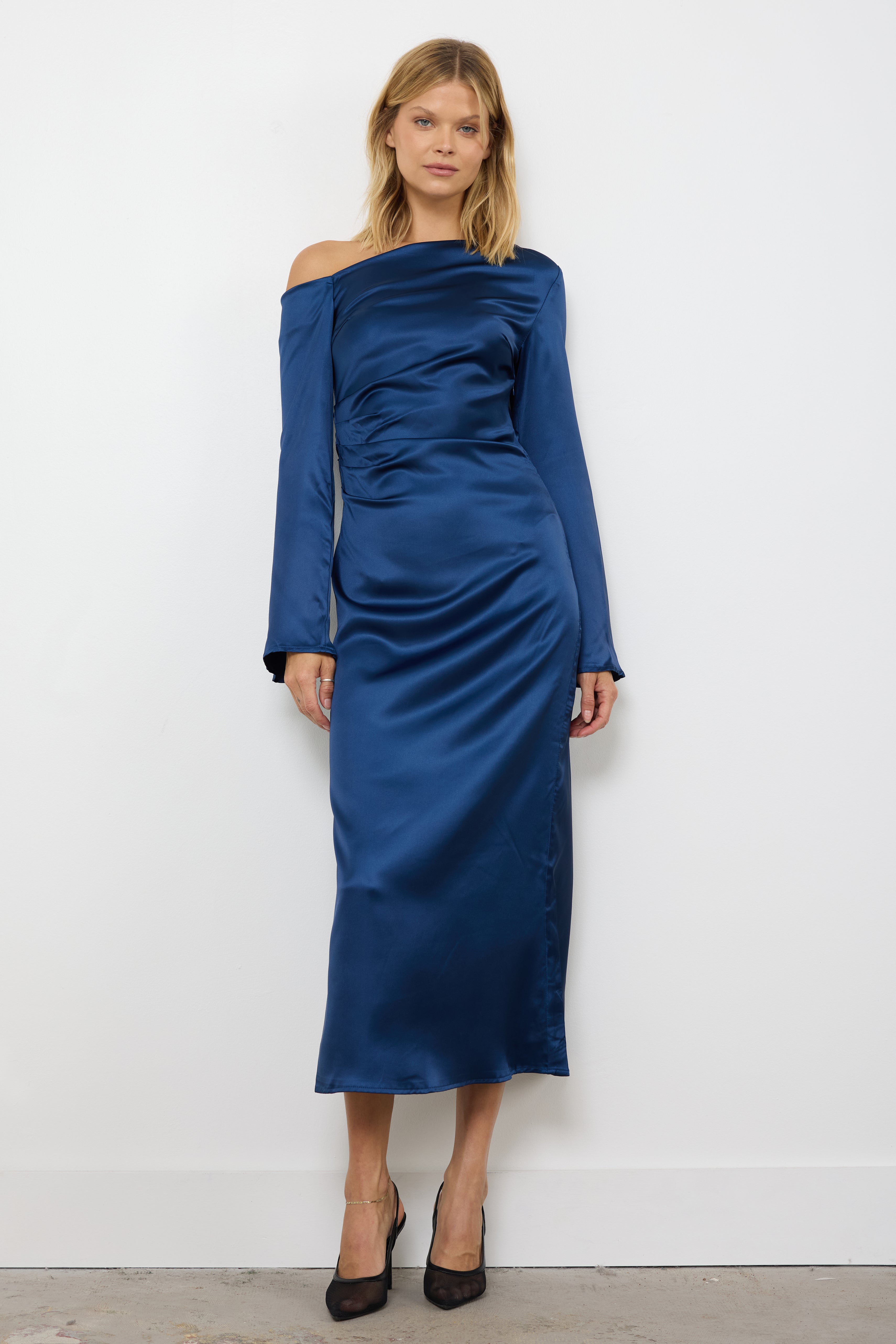 Pretty Little Thing Navy Dress