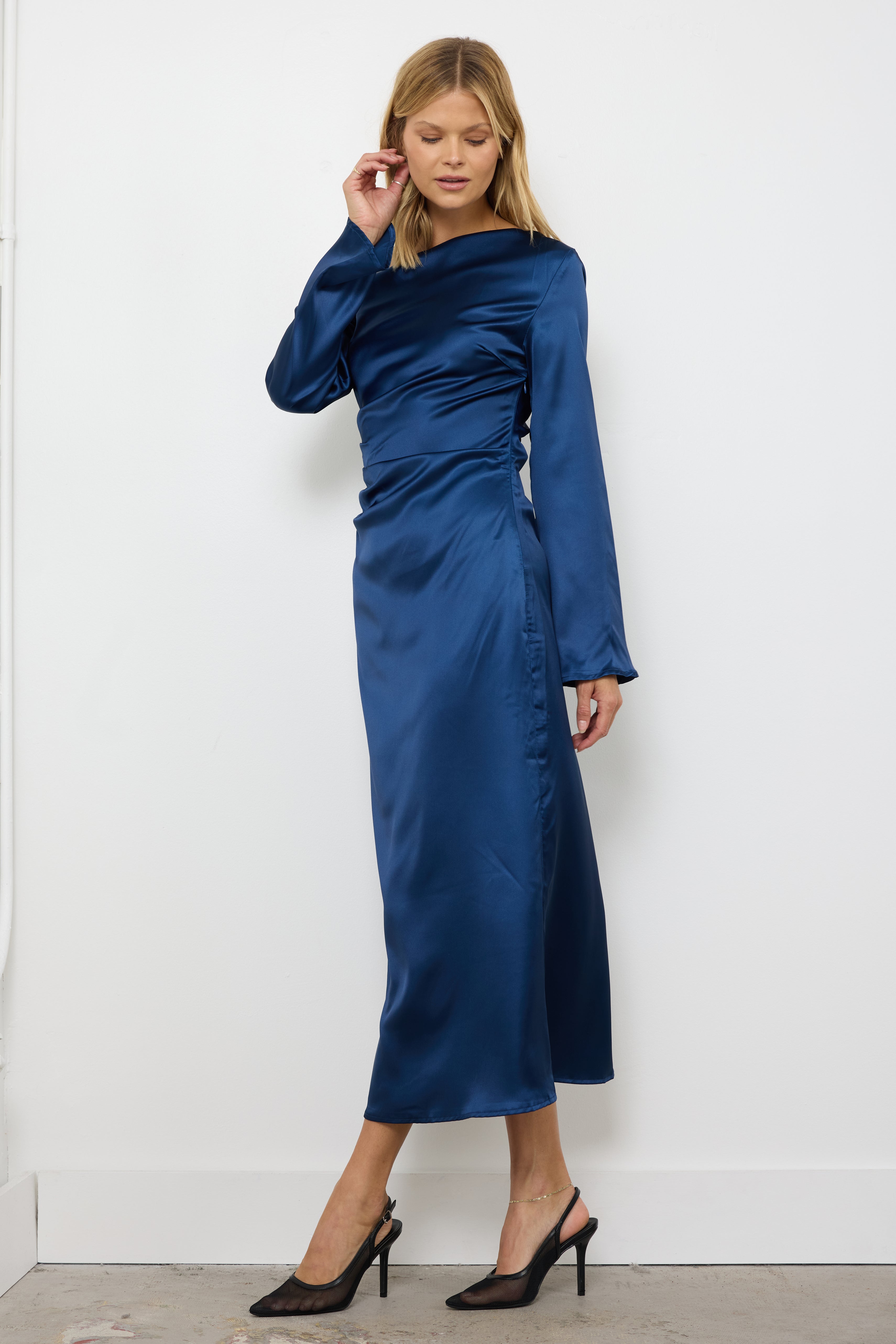 Pretty Little Thing Navy Dress
