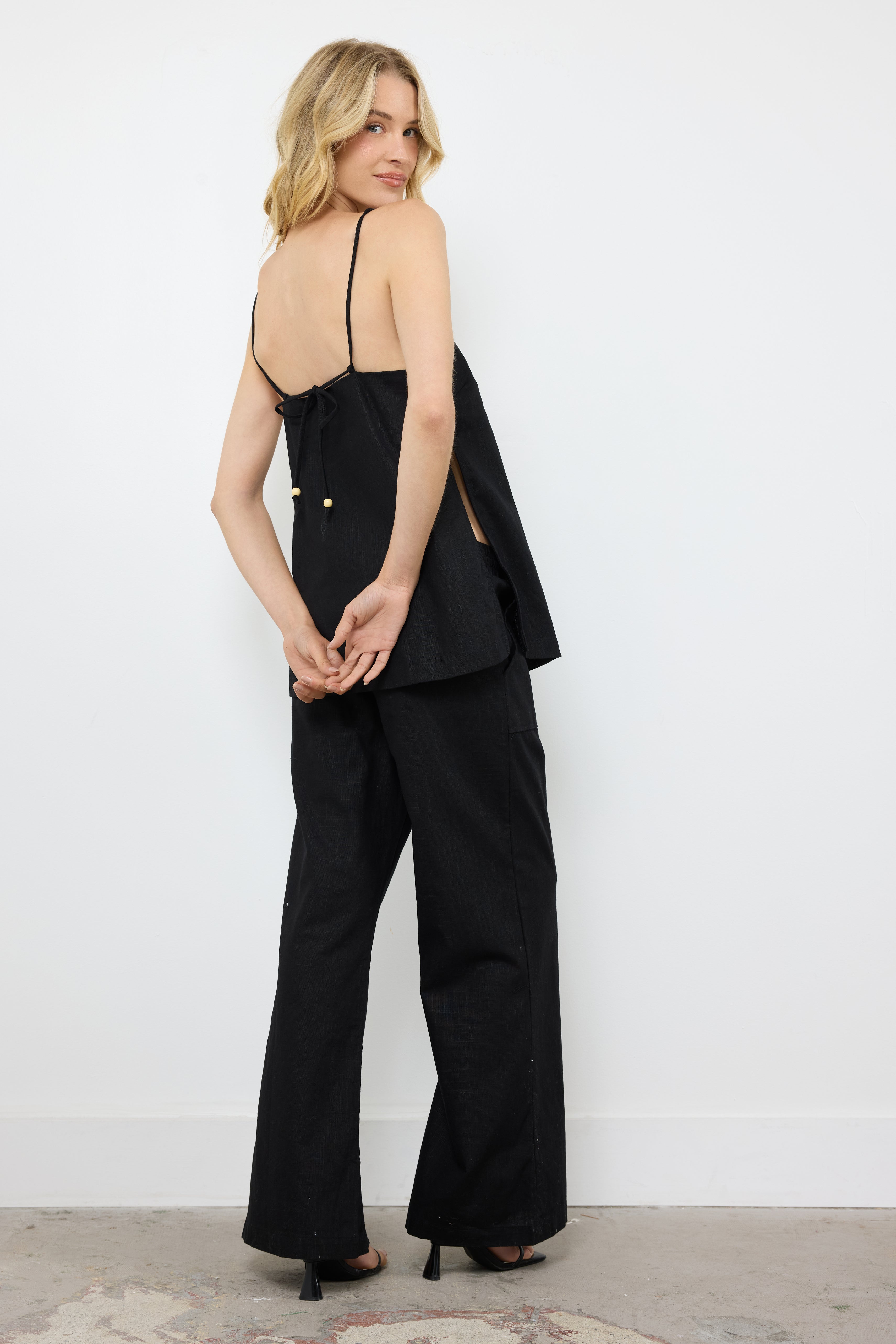 Does It For Me Black Set