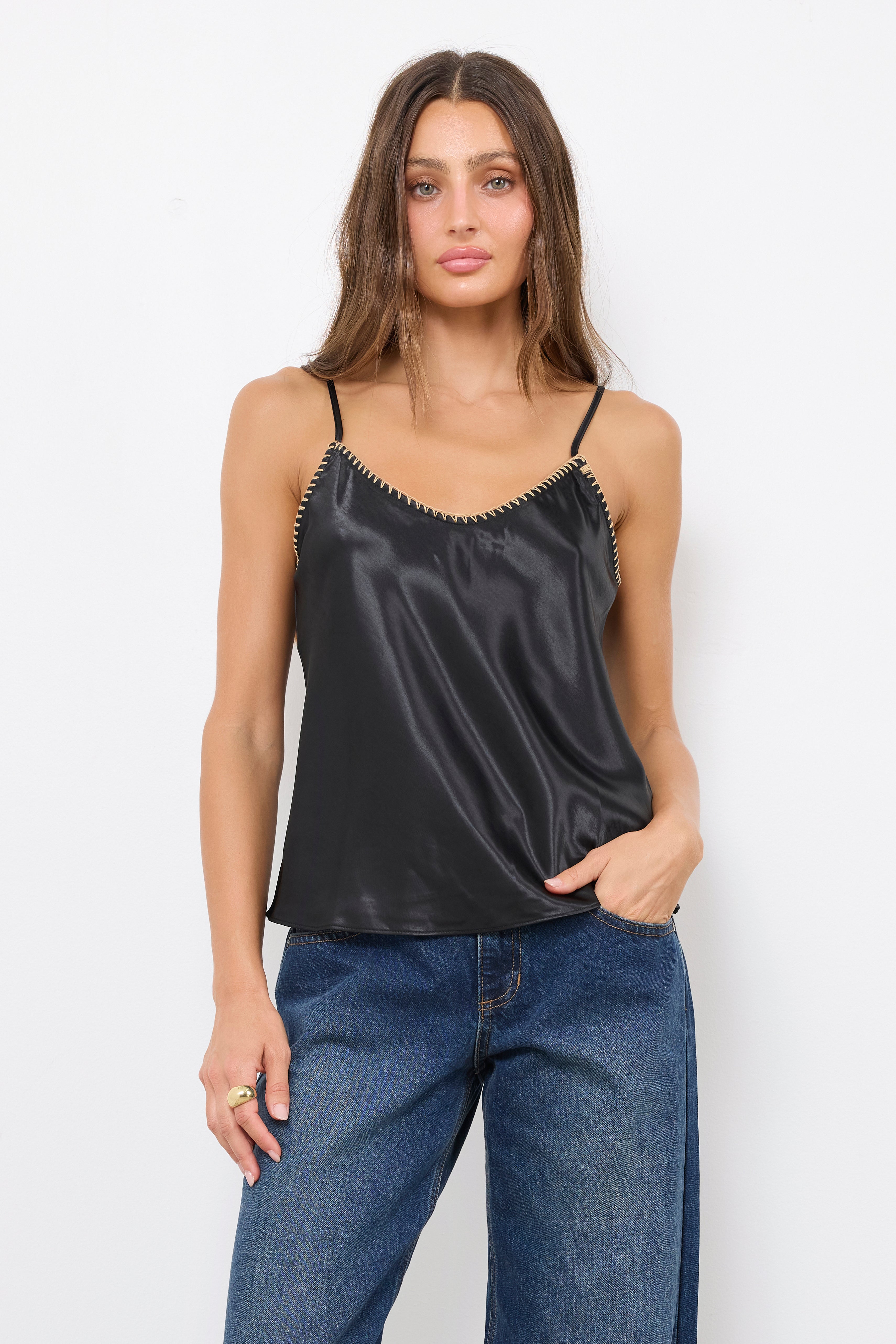 Madi Black Top