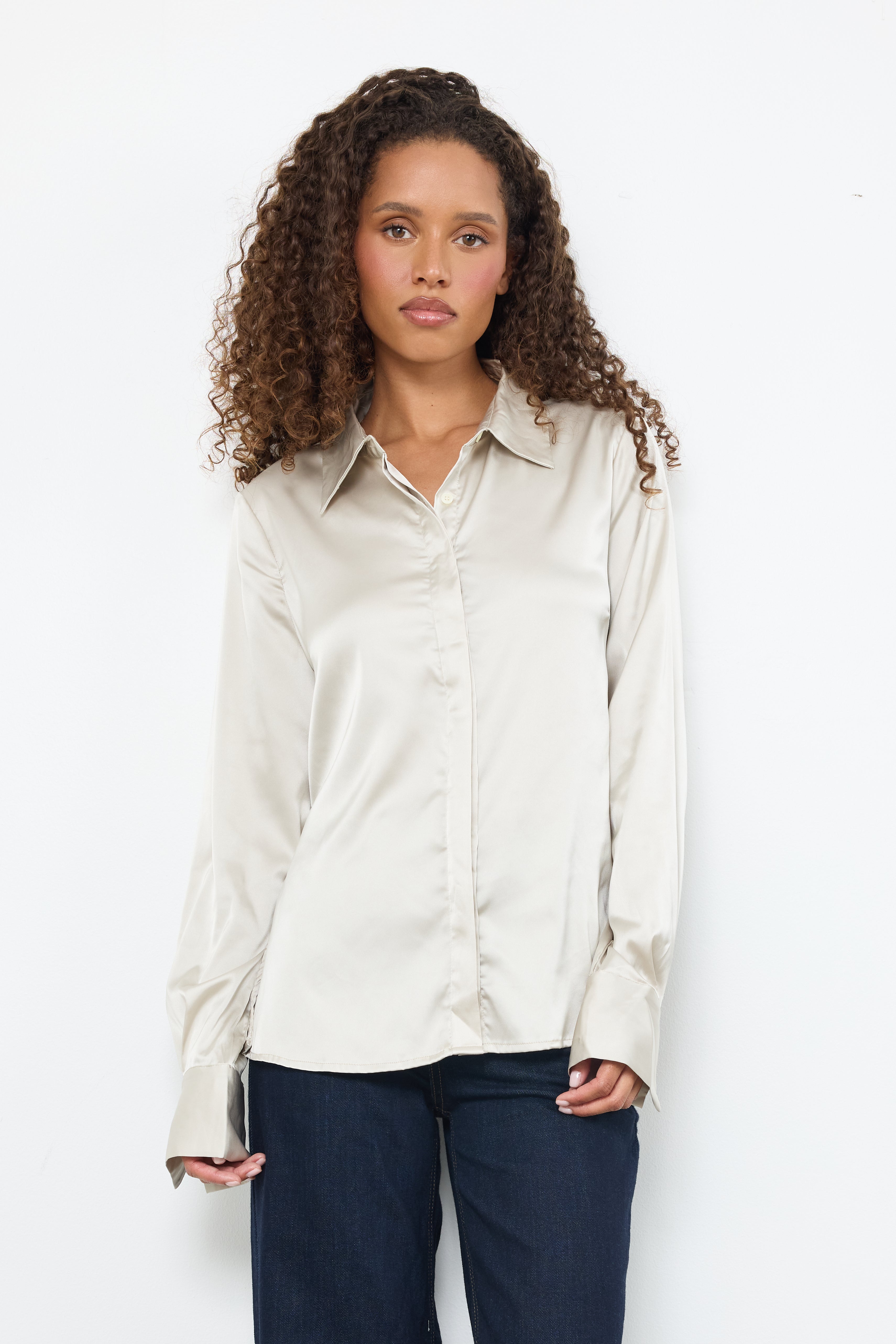 Serving Looks Light Grey Top