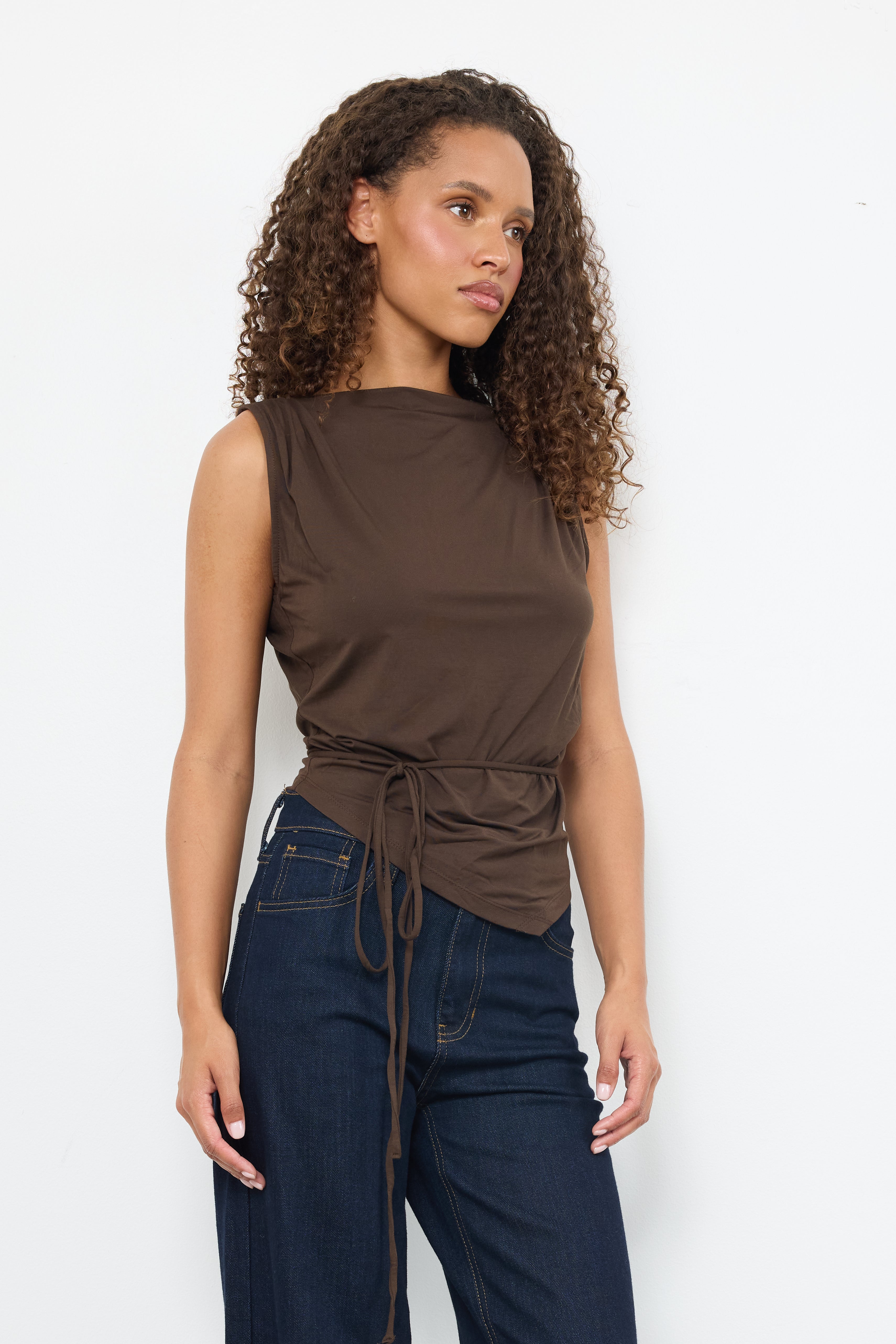 Straight To The Point Coffee Top