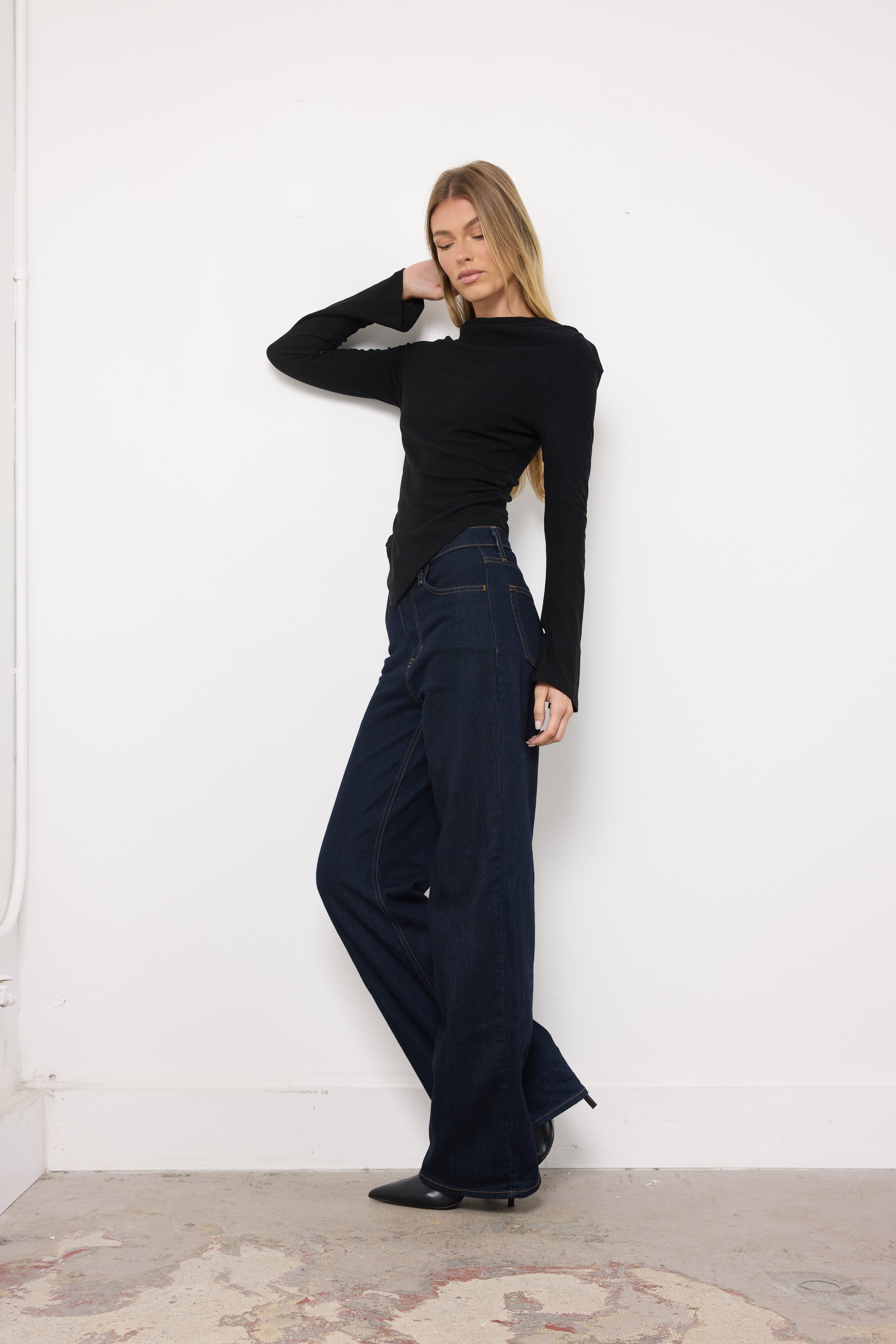 Working Remotely Black Top