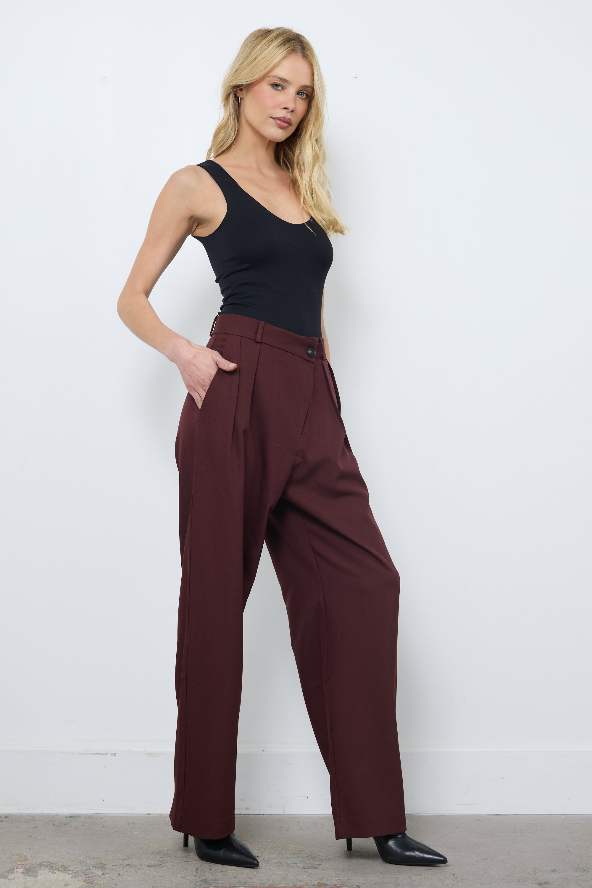 Sealed The Deal Bordeaux Pants