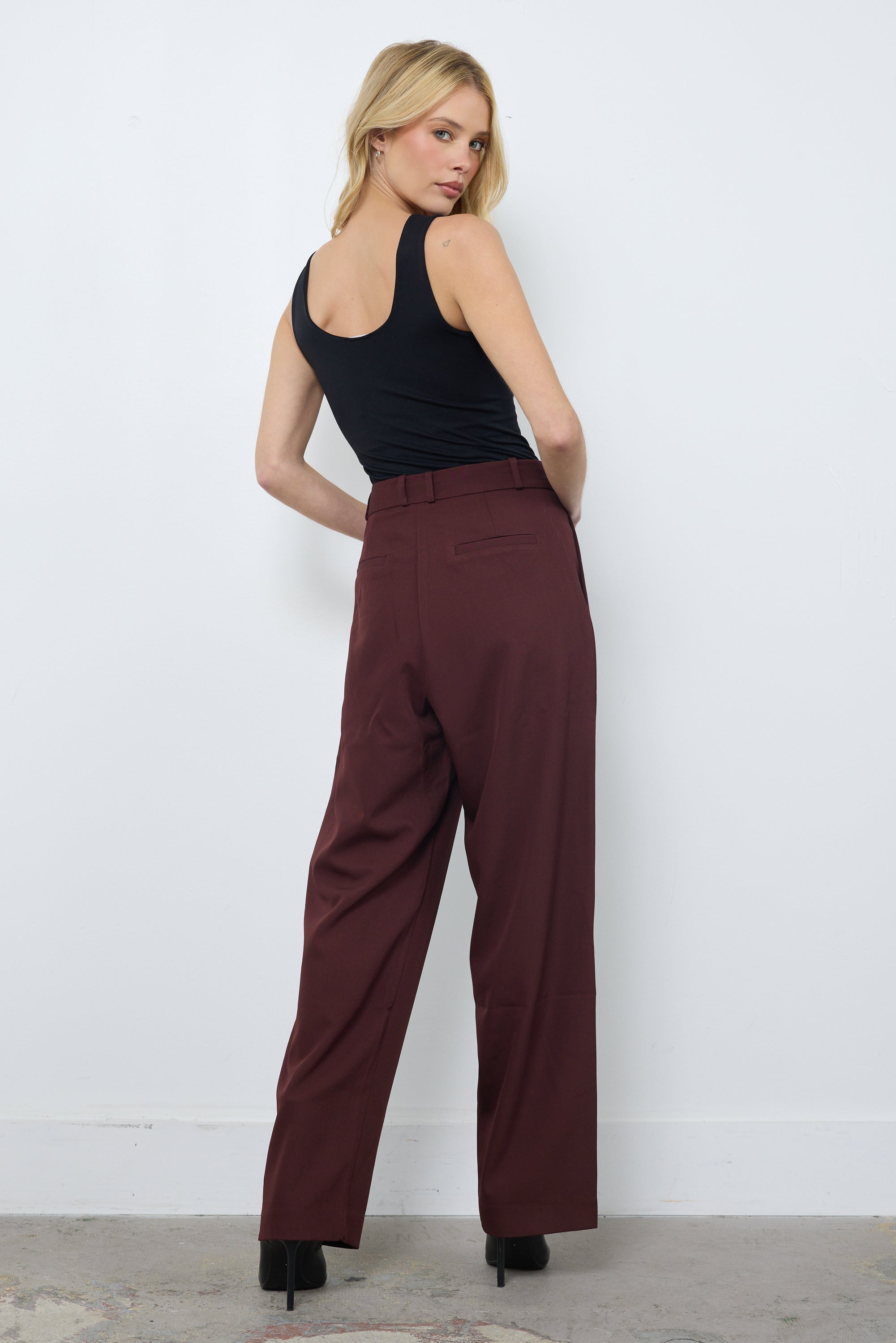 Sealed The Deal Bordeaux Pants